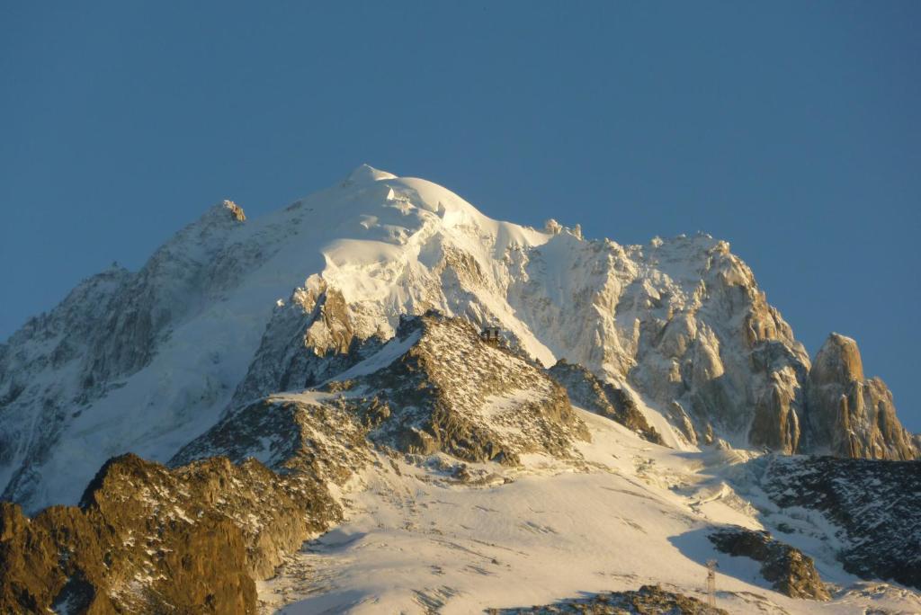 Hotel Restaurant La Couronne Chamonix Eksteriør bilde