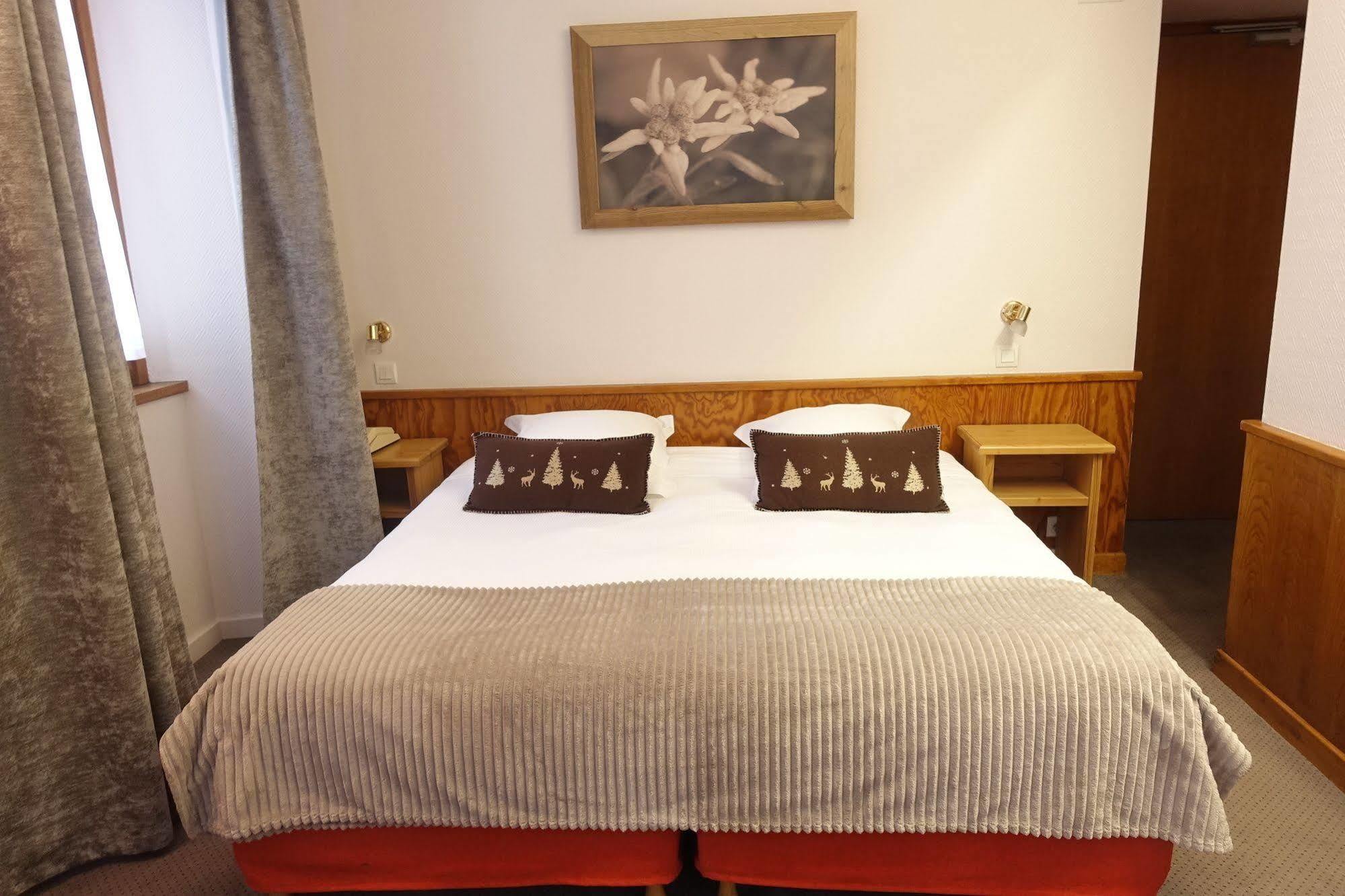 Hotel Restaurant La Couronne Chamonix Eksteriør bilde